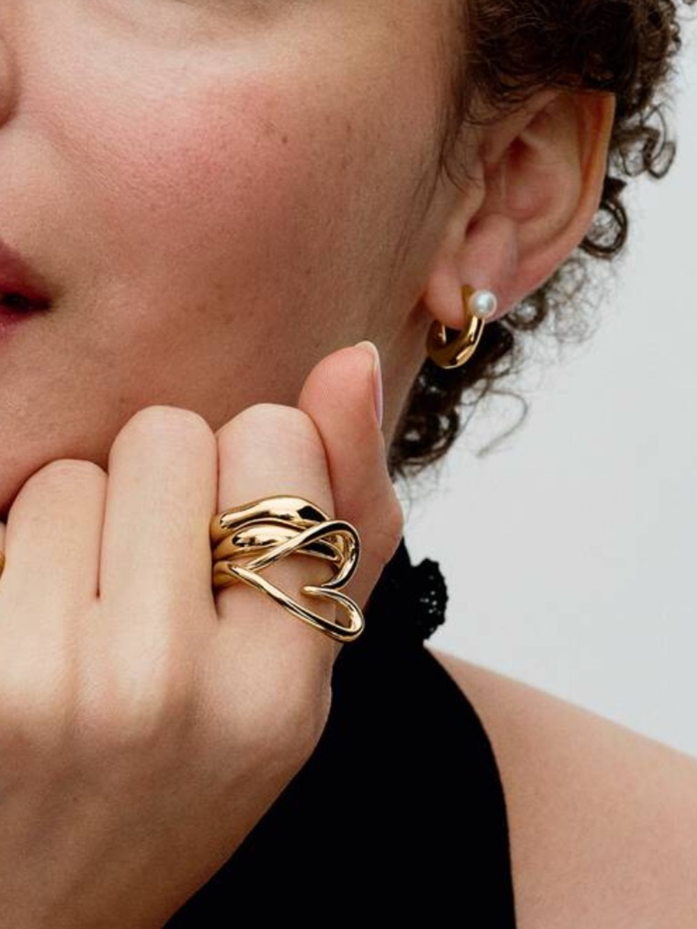 Pandora // Organically Shaped Heart Ring